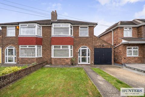 3 bed property, in Marina Drive, £575,000