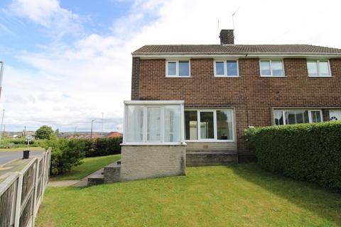 2 bed property, in High Street, £145,000