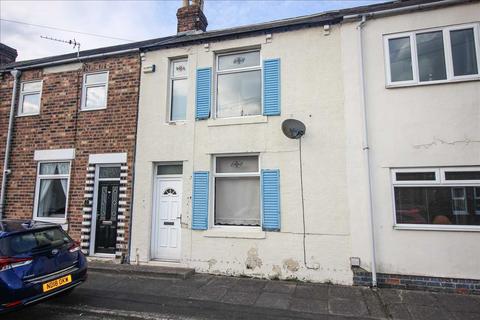 2 bed property, in Orange Grove, £80,000