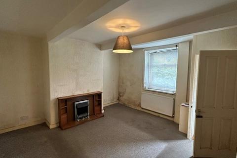 2 bed property, in Yorkshire Terrace, £130,000