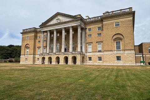 3 bed property, in 6 Thorndon Hall, £325,000
