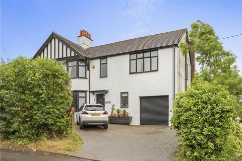 5 bed property, in Limmer Lane, £715,000