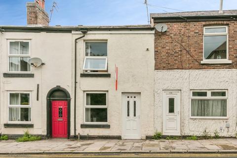 2 bed property, in Hurdsfield Road, £160,000