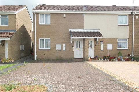 1 bed property, in Hayton Close, £94,950
