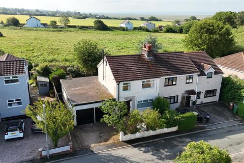 3 bed property, in Mostyn Avenue, £300,000