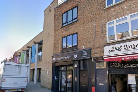 Land, in London N1, £630,000