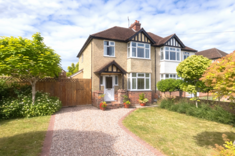 3 bed property, in Maidenhead SL6, £635,000