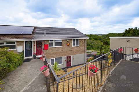 4 bed property, in York Road, £375,000