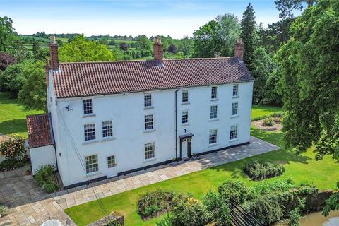 6 bed property, in Epperstone Road, £1,450,000