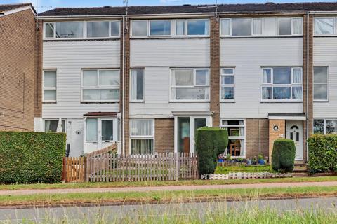 4 bed property, in Grace Way, £325,000