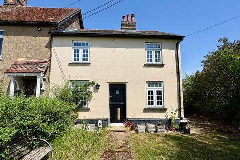 2 bed property, in Ardley End, £380,000