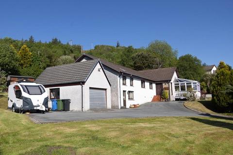 5 bed property, in Coille Ghiuthais With Land, £660,000