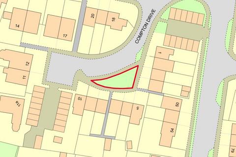 Land, in Plot 7 and Roadways Adjoining The Hartings, £1