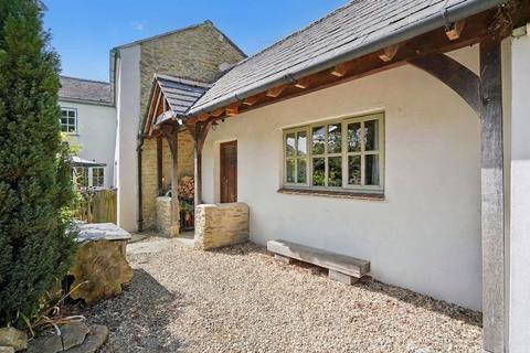 4 bed property, in Wantage OX12, £775,000