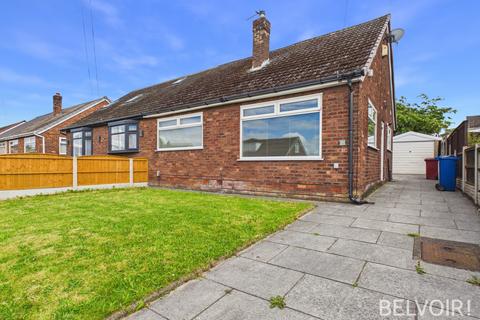 4 bed property, in Ravenhurst Way, £250,000
