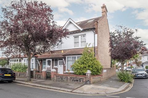 4 bed property, in Church Avenue, £1,250,000