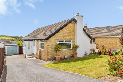 3 bed property, in Norman Close, £350,000