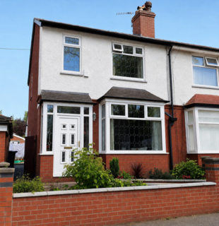 3 bed property, in Littlewood Avenue, £260,000