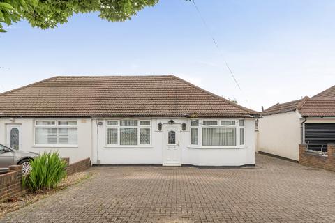 3 bed property, in Compton Place, £550,000