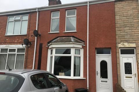 3 bed property, in Redbourne Road, £105,000