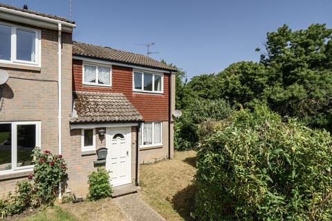 3 bed property, in Linnet Walk, £400,000