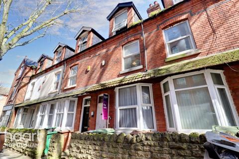 4 bed property, in Radford Boulevard, £240,000