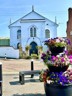 3 bed property, in 1 Church Mews, £300,000