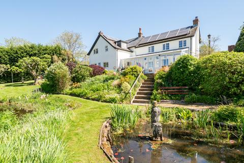 4 bed property, in Stock Lane, £1,000,000