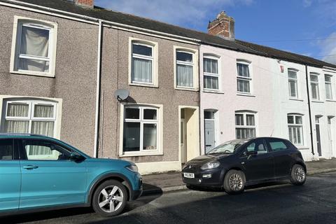 Land, in Ivy Street, £150,000