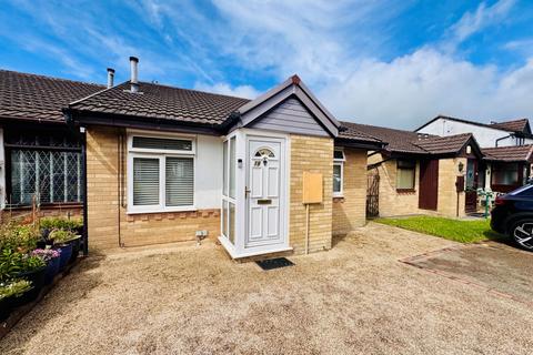 2 bed property, in Churchfields, £180,000
