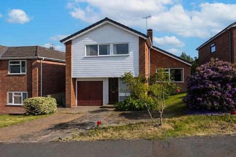 4 bed property, in Sergison Close, £600,000