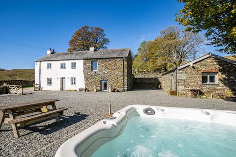 4 bed property, in Lower Carhullan, £800,000