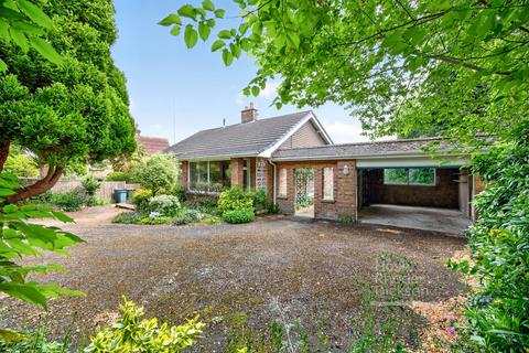 3 bed property, in Watergate Road, £595,000