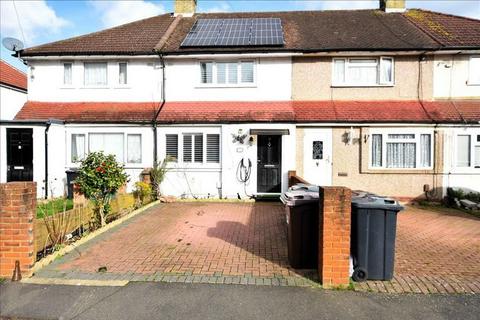 3 bed property, in Devonshire Road, £470,000
