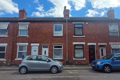 2 bed property, in Sherwood Street, £85,000