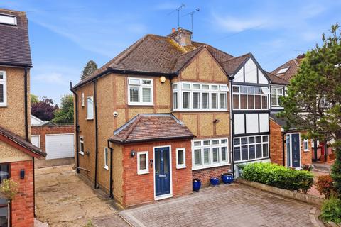 3 bed property, in Maria Markham | Pine Close, £550,000