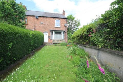 3 bed property, in Brook Cottages, £160,000