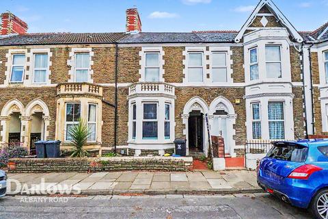 5 bed property, in Lochaber Street, £380,000