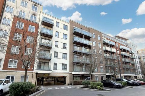 1 bed property, in Flat 21 Emerald House, £185,000