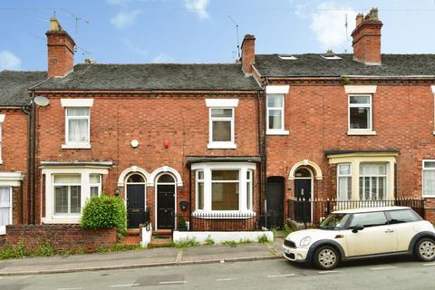 2 bed property, in West Street, £195,000
