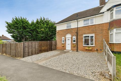 3 bed property, in Redhill Road, £375,000