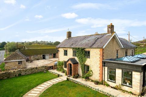 4 bed property, in Silton, £1,250,000