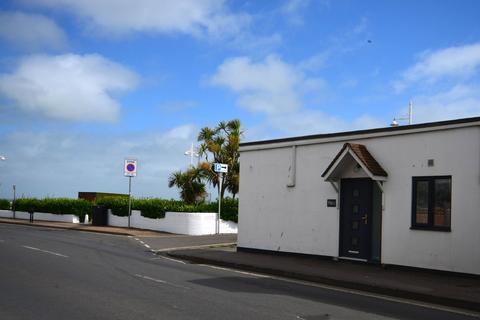 1 bed property, in Aldwick Road, £167,500