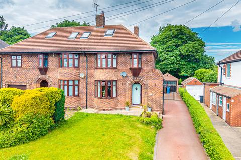 4 bed property, in 32 Crakehall Road, £359,000