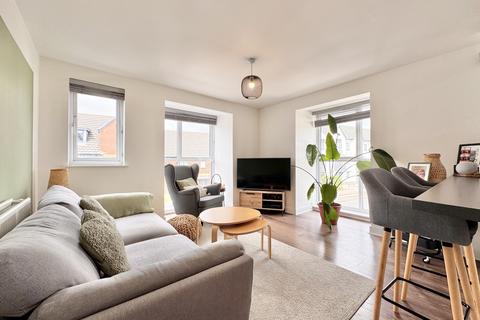 2 bed property, in Apartment 4, £164,995