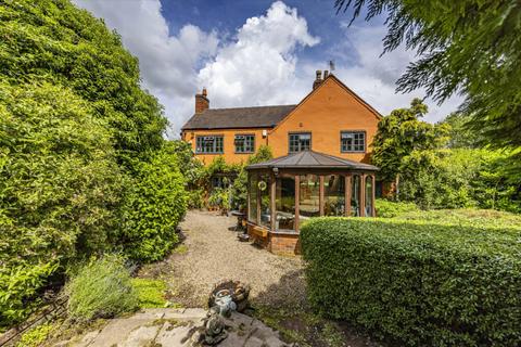 3 bed property, in Oxton Road, £310,000