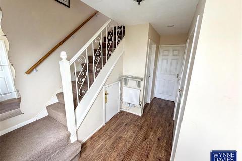 3 bed property, in Wyddfa, £220,000