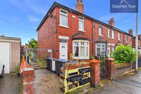 2 bed property, in Thursfield Avenue, £130,000