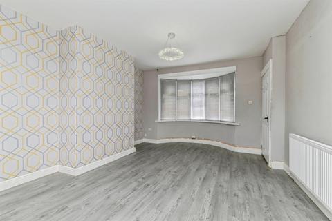 3 bed property, in Chester Road, £65,000