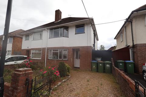 3 bed property, in Brookwood Road, £275,000